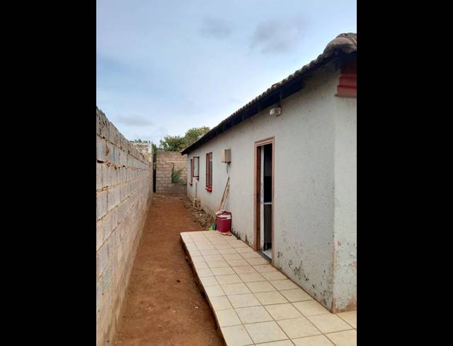 3 BEDROOM HOUSE FOR SALE IN GLEN RIDGE